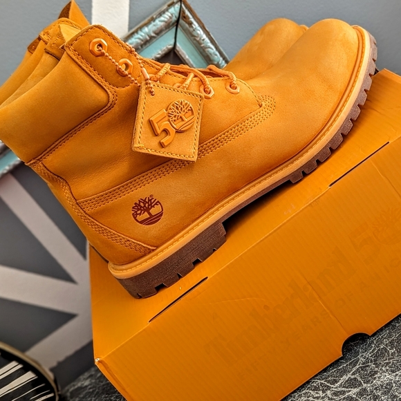 Timberland® 50th Anniversary Edition waterproof. Size 10 - Picture 4 of 4